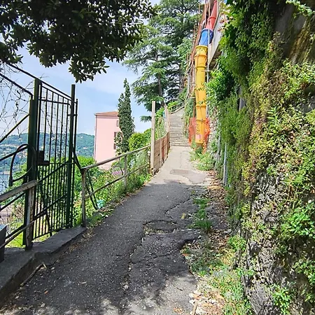 150 Steps To Heaven - By Myhomeincomo Διαμέρισμα