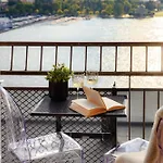 150 Steps To Heaven - By Myhomeincomo Apartment *
