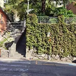 150 Steps To Heaven - By Myhomeincomo Apartment