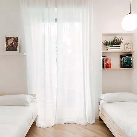 Apartment 150 Steps To Heaven - By Myhomeincomo Como