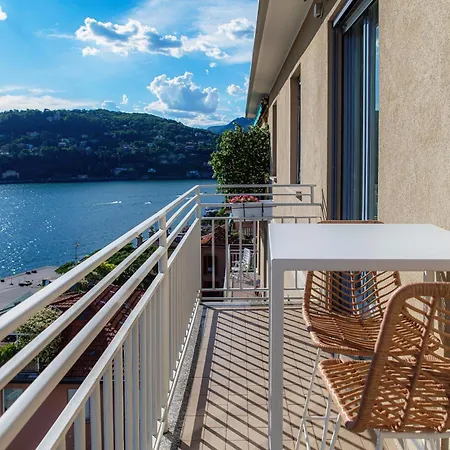 150 Steps To Heaven - By Myhomeincomo Apartment