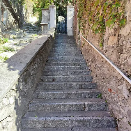 150 Steps To Heaven - By Myhomeincomo Lägenhet Como