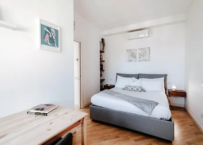 Апартаменты 150 Steps To Heaven - By Myhomeincomo Комо