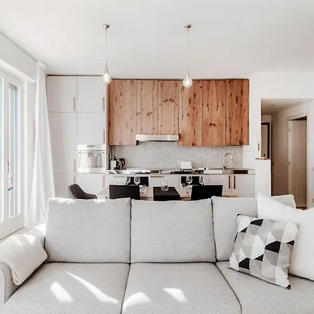 Apartment 150 Steps To Heaven - By Myhomeincomo *