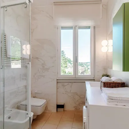 150 Steps To Heaven - By Myhomeincomo Apartament *