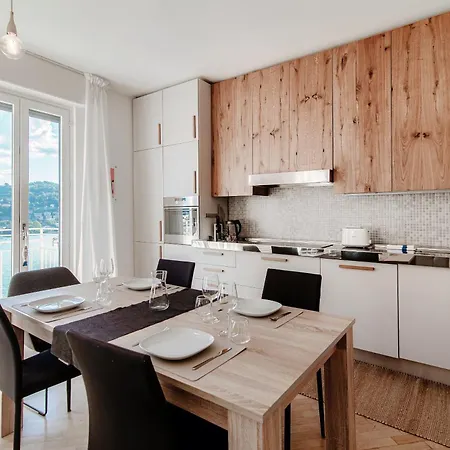 150 Steps To Heaven - By Myhomeincomo Apartament